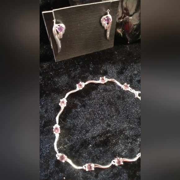 Tennis bracelet sterling 925 bracelet with a angel wing earring & amethyst. - Picture 6 of 8